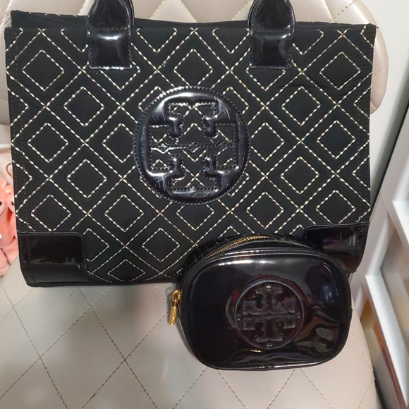 Tory Burch Ella Quilted Nylon Medium black tote🤍🖤 - Picture 17 of 17